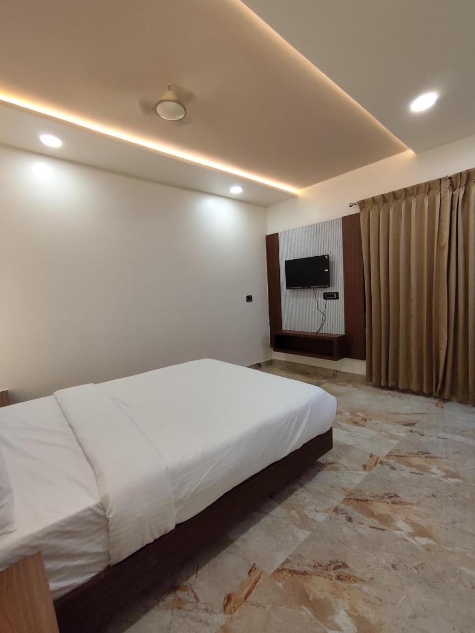 Sree Mahalakshmi Residency By K Hotels Virudunagar Eksteriør billede